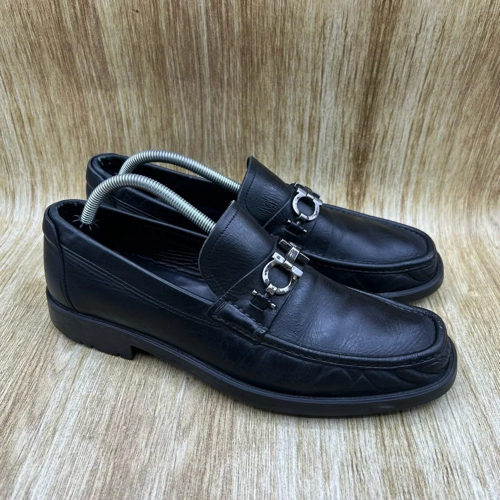 Salvatore Ferragamo Gancini Bit Loafers Men's Size 9 Black Leather Lug Sole READ